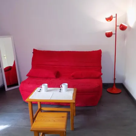 Apartment Les Mathes La Palmyre - Villa Mitoyenne Avec Piscine Collective *